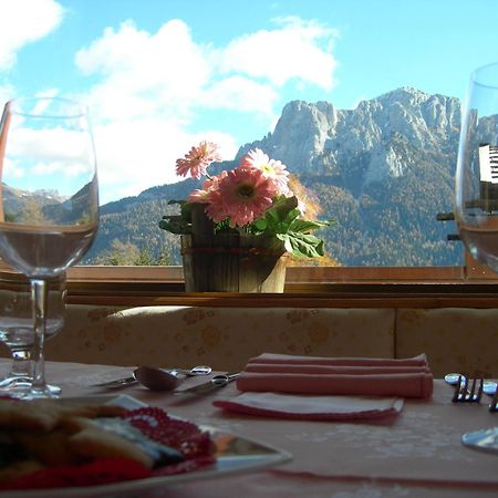 Hotel Gran Mugon Vigo di Fassa Esterno foto