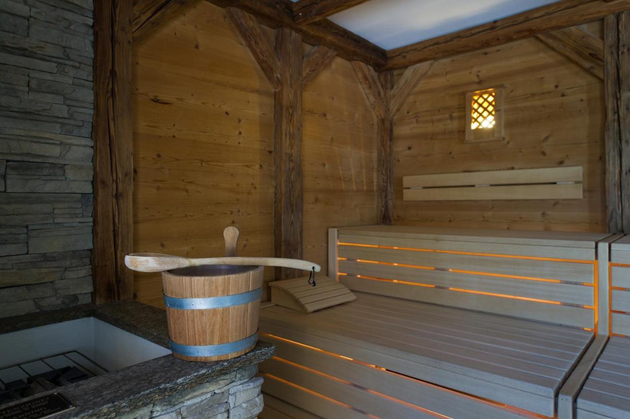 Hotel Gran Mugon Vigo di Fassa Esterno foto