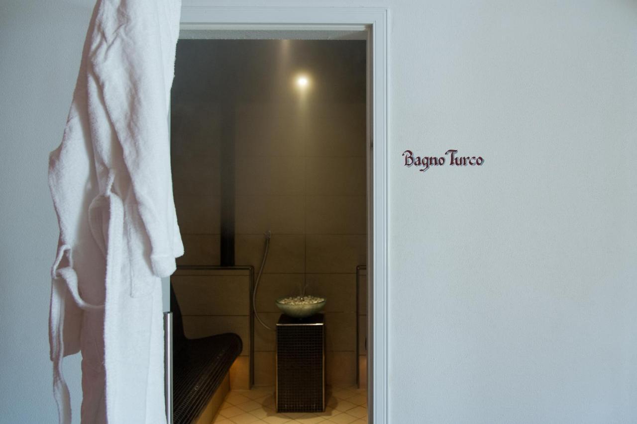 Hotel Gran Mugon Vigo di Fassa Esterno foto