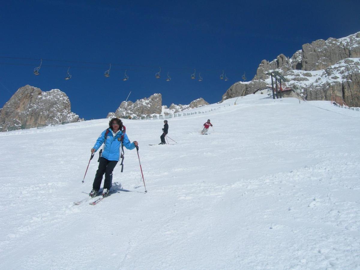 Hotel Gran Mugon Vigo di Fassa Esterno foto