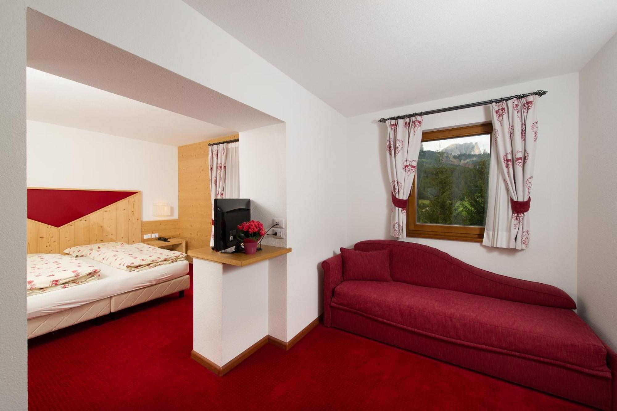 Hotel Gran Mugon Vigo di Fassa Camera foto