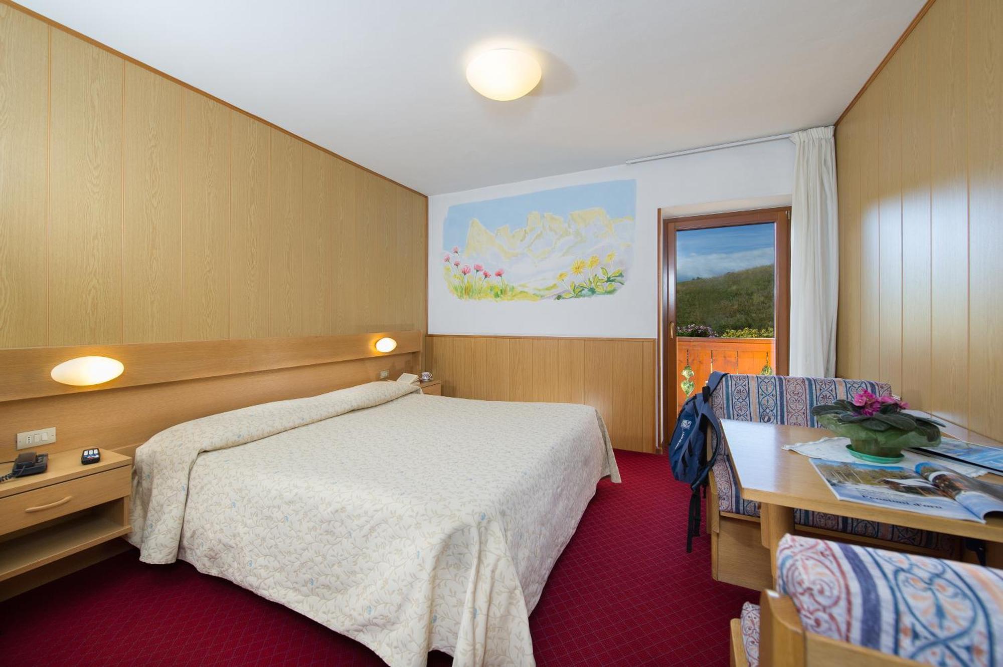 Hotel Gran Mugon Vigo di Fassa Camera foto